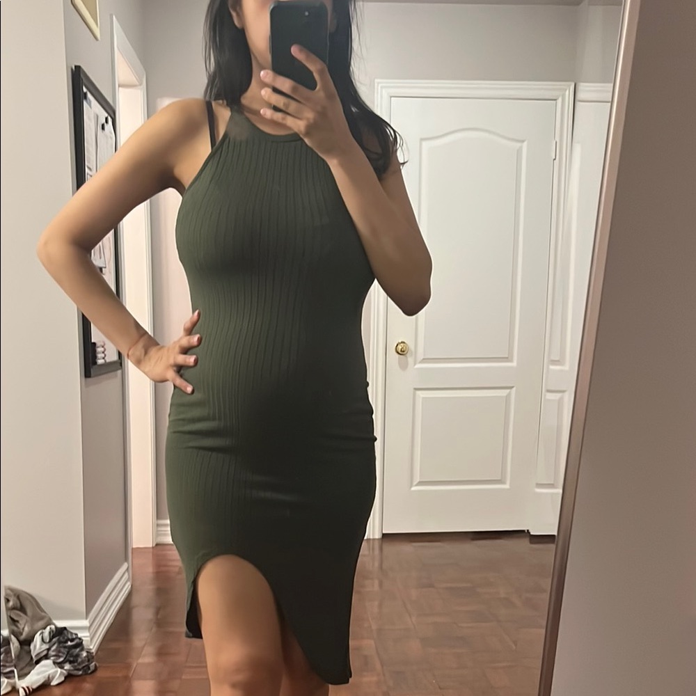 Elegant Dark Green Sleeveless Dress